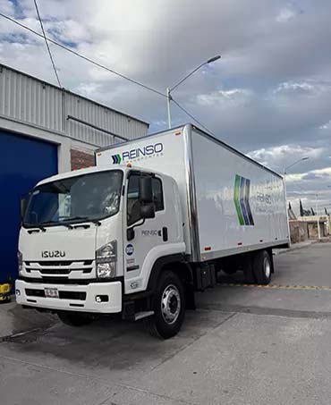 Rabon Modelo 2025 · ISUZU · Caja cerrada